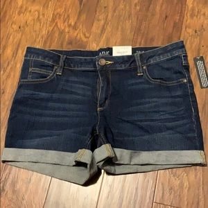 Women’s a.n.a. Jean shorts size 29/8 NWT